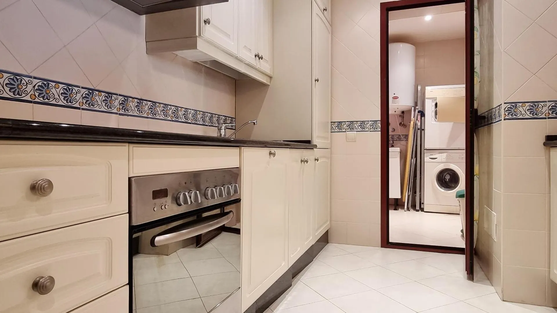 Jardines De Don Carlos Apartment Μαρμπέλλα