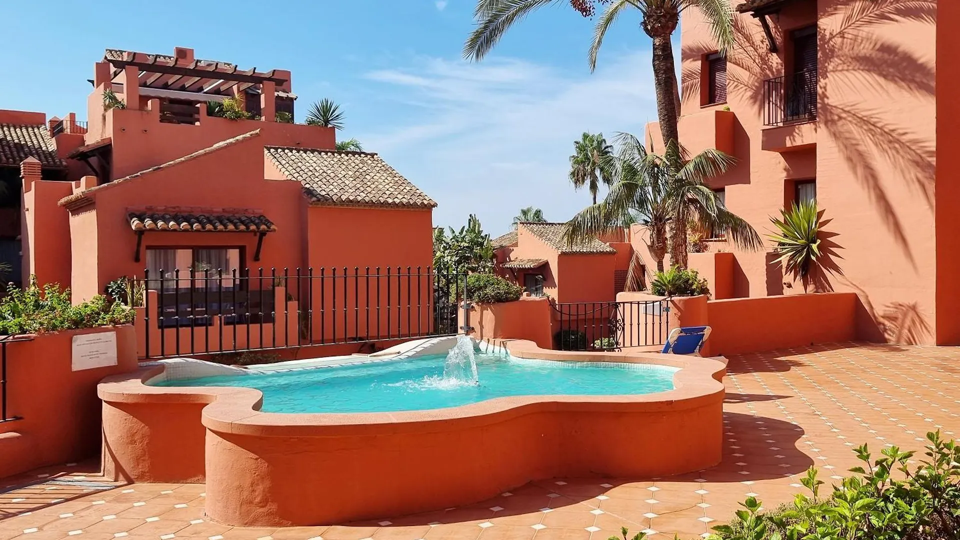 Jardines De Don Carlos Apartment Marbella