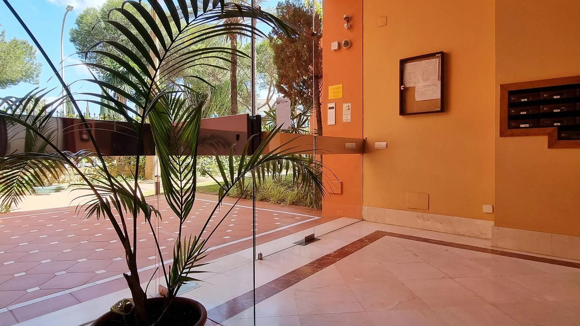 Jardines De Don Carlos Apartment Marbella Spagna