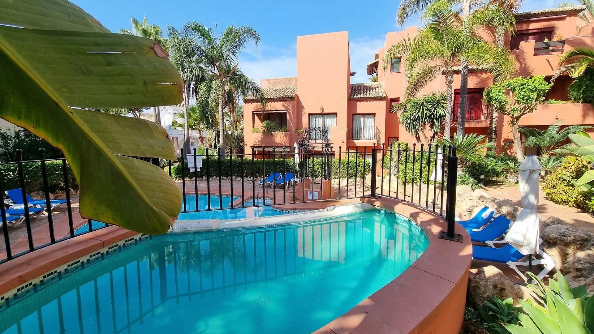 Jardines De Don Carlos Apartment Marbella