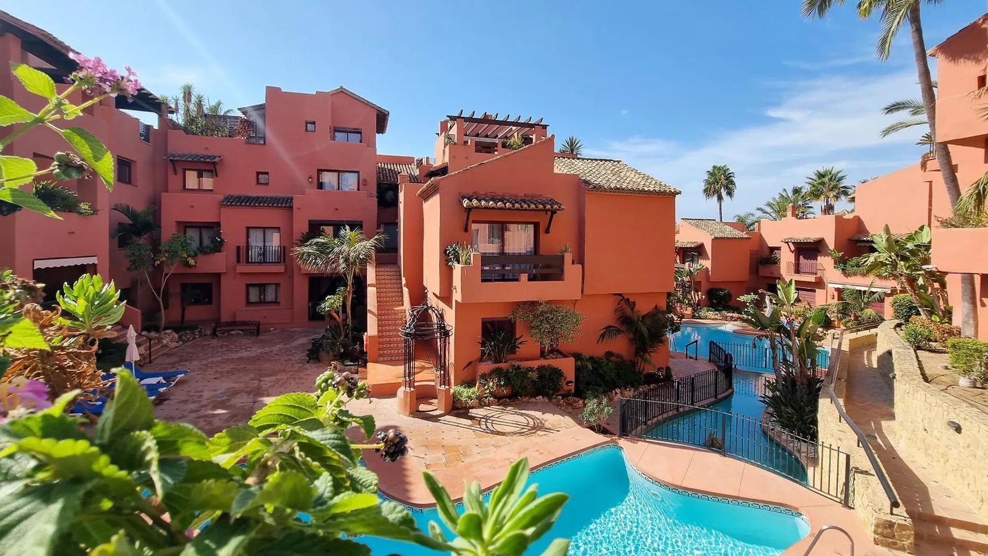 Jardines De Don Carlos Apartment Marbella